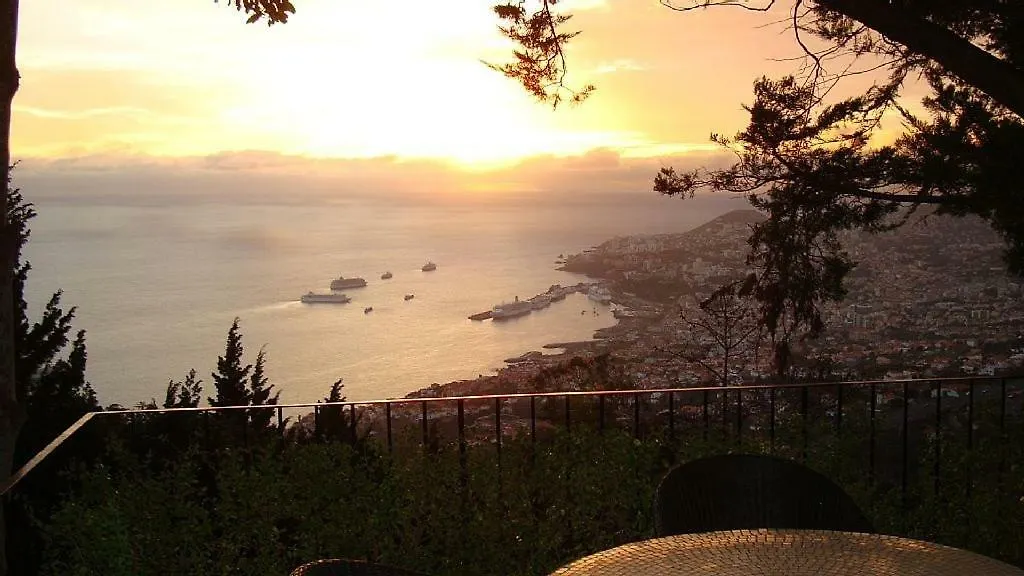 Apartamento Charmoso No Funchal, Com Grande Jardim E Vista Esplendida Funchal (Madeira)