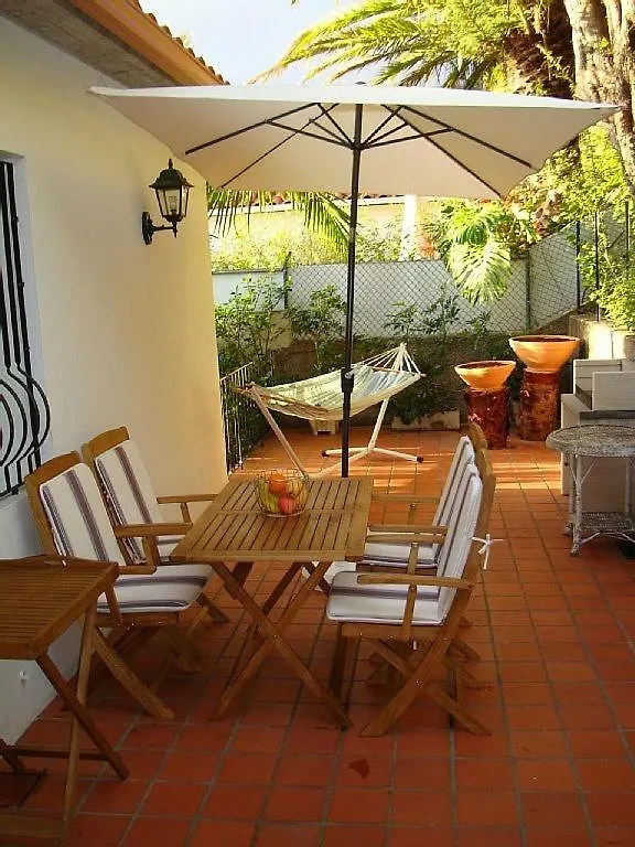 Apartamento Charmoso No Funchal, Com Grande Jardim E Vista Esplendida